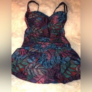 VENUS Multicolor Patterned One Piece Swimsuit
